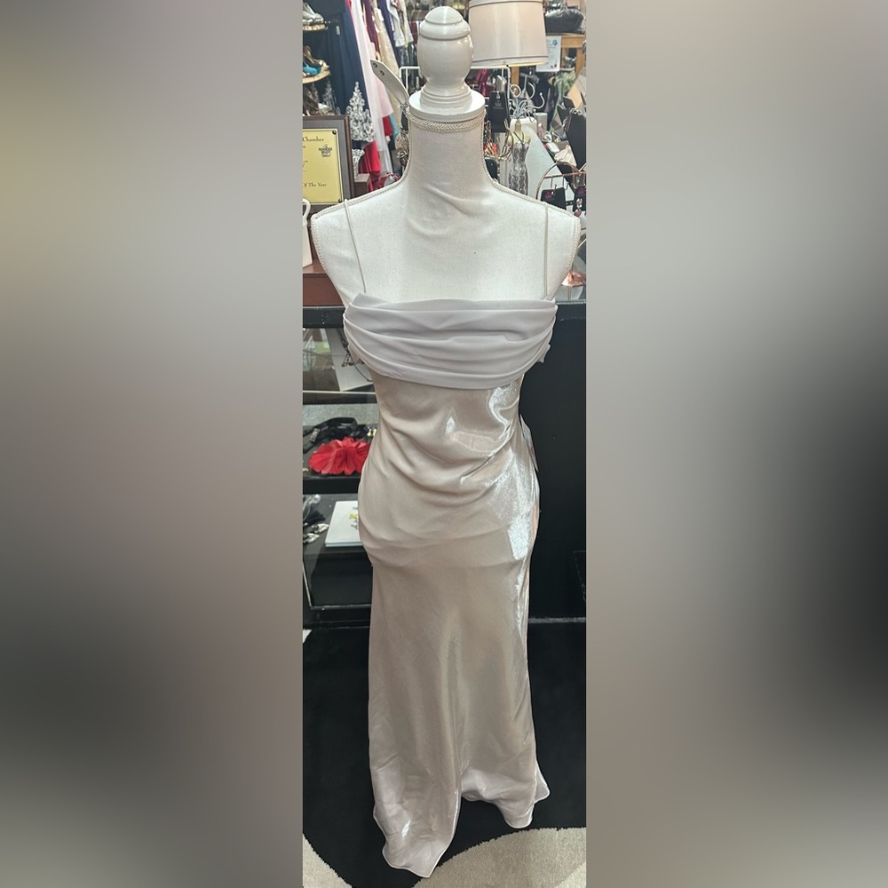 Eureka sz small gray formal dress